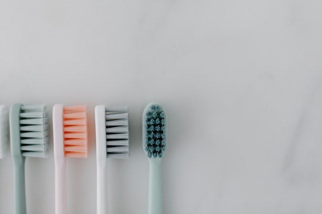 Photo by Tara Winstead from Pexels: https://www.pexels.com/photo/close-up-shot-of-toothbrushes-6690853/