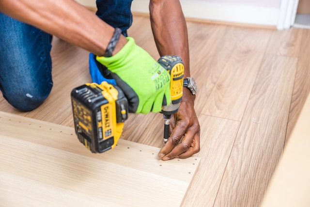 Photo by Bidvine: https://www.pexels.com/photo/person-holding-dewalt-cordless-hand-drill-1249610/