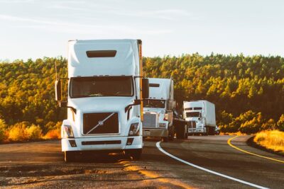 Photo by Quintin Gellar: https://www.pexels.com/photo/white-volvo-semi-truck-on-side-of-road-2199293/